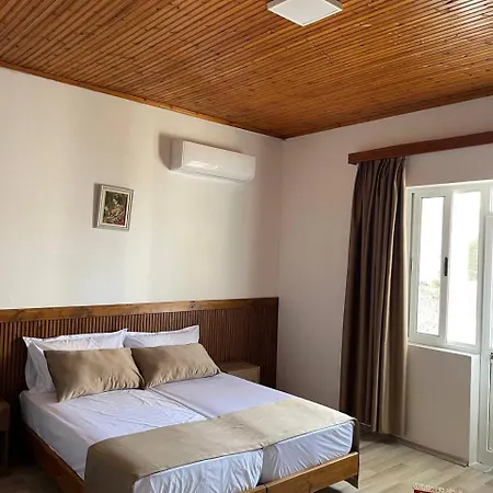 Dollma Traditional Guest House, Inside Castle